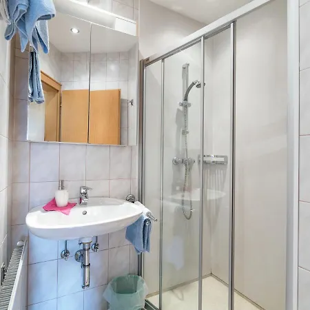 Apartment In With Ski Storage Parking Balcony *